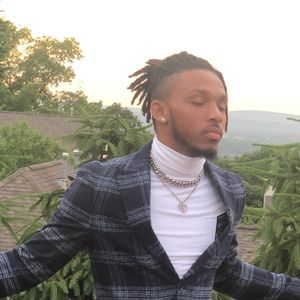 Meet your Posher, Elijah